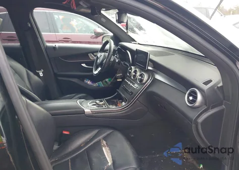 2017 Mercedes-Benz Glc 300 4Matic z USA, uszkodzony, nr VIN WDC0G4KB2HF139745